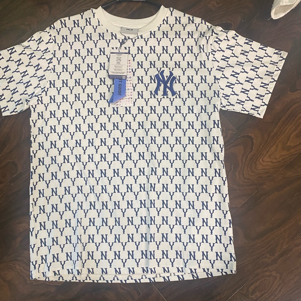 White and Blue Short Sleeve Tee